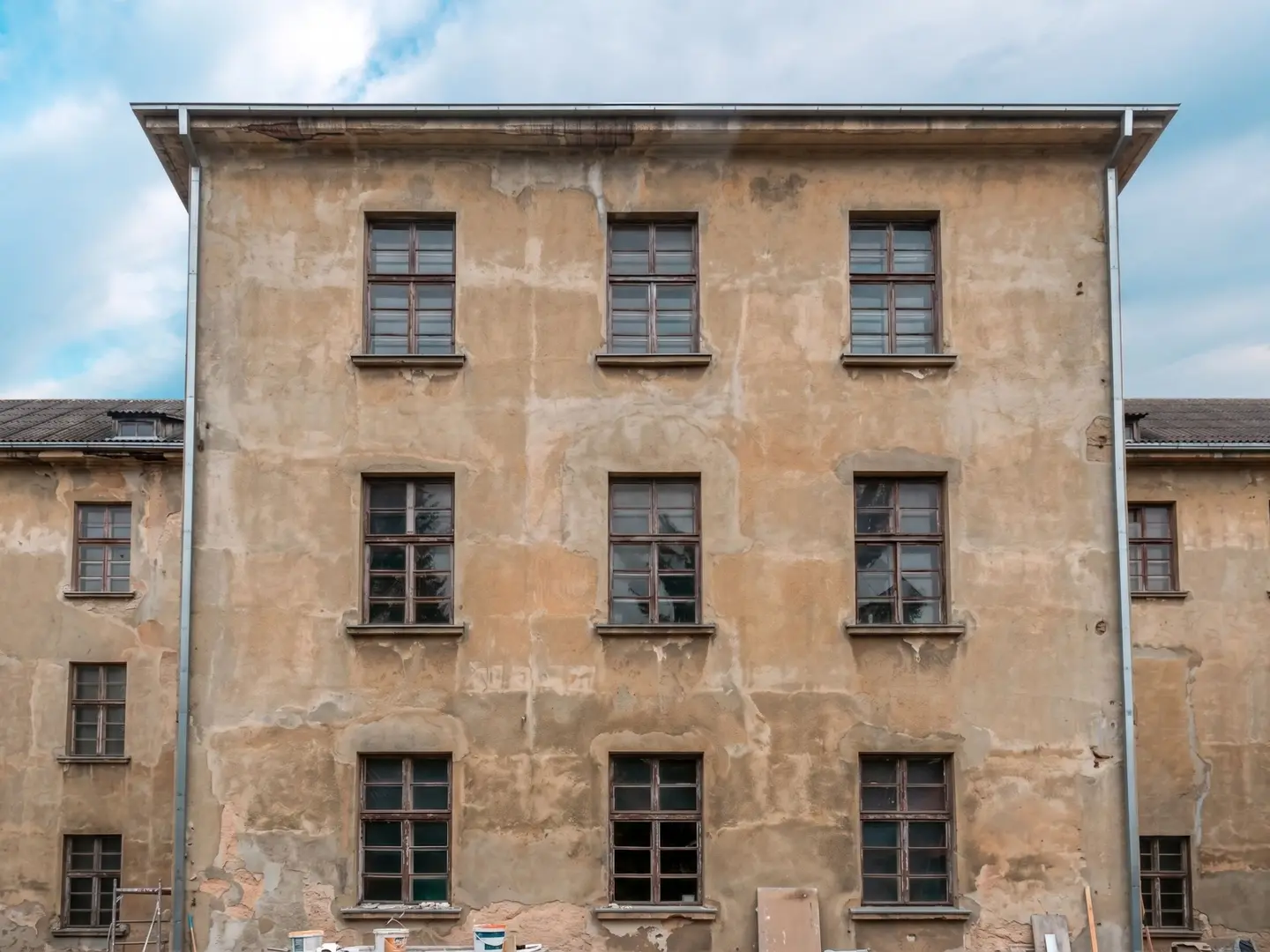 Fabrika ve Endüstriyel Boyama — Önce