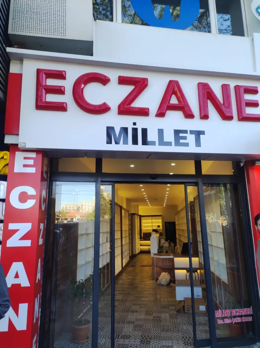 Millet Eczanesi Cephesi